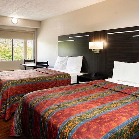 Paragon Inn Hillsboro Bagian luar foto